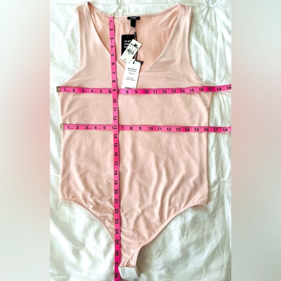 Body Contour Compression Silky V-Neck Thong Bodysuit in Peony - Size L - Picture 10 of 10